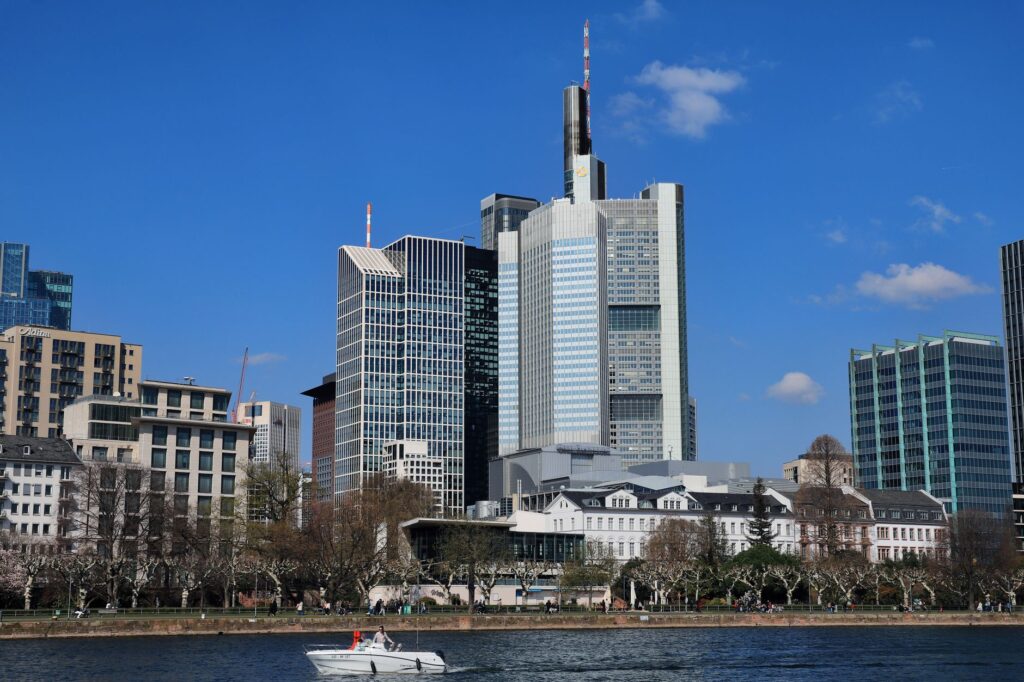 Elektro Notdienst Frankfurt Frankfurt am Main: Elektroarbeiten und Kontakt in Frankfurt am Main