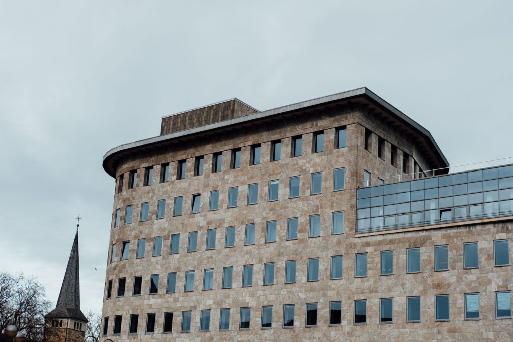 Elektro Oberfeld GmbH Bochum: Elektroarbeiten und Kontakt in Bochum