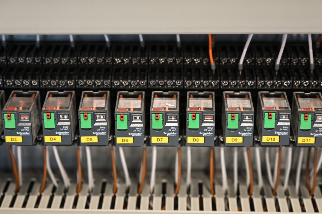 Ulrich Karrer Elektroinstallationen Tübingen: Elektroarbeiten und Kontakt in Tübingen